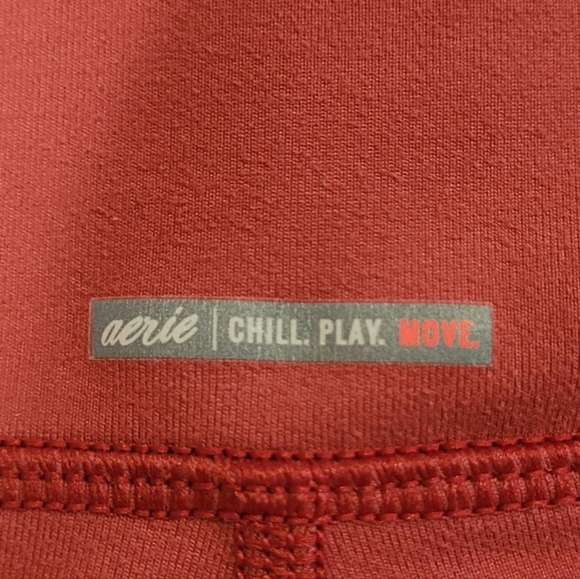 AERIE Mid-Rise Leggings Chill. PLAY. Move. - Picture 3 of 5